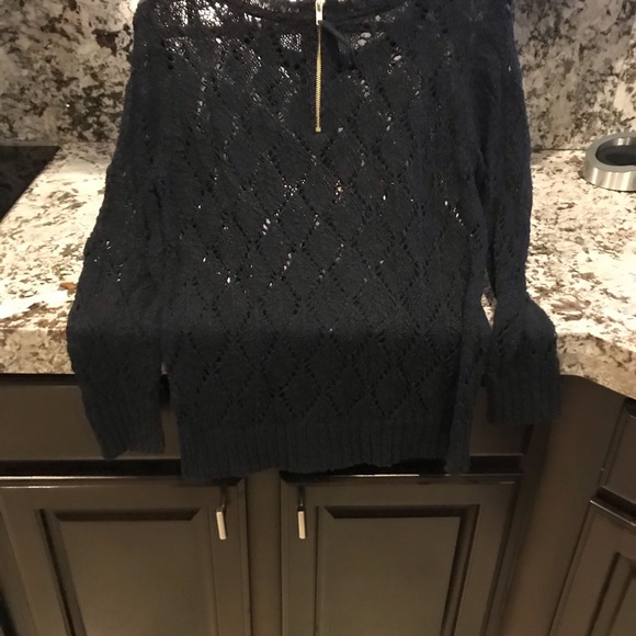 Sweater - Picture 2 of 4